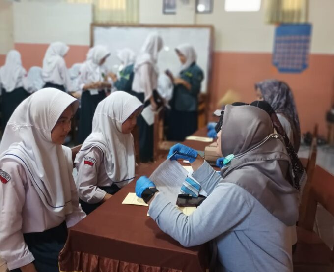 Kegiatan Imunisasi HPV bagi Santri Kelas IX SMP Al Mas'udiyyah Blater oleh Puskesmas Jimbaran
